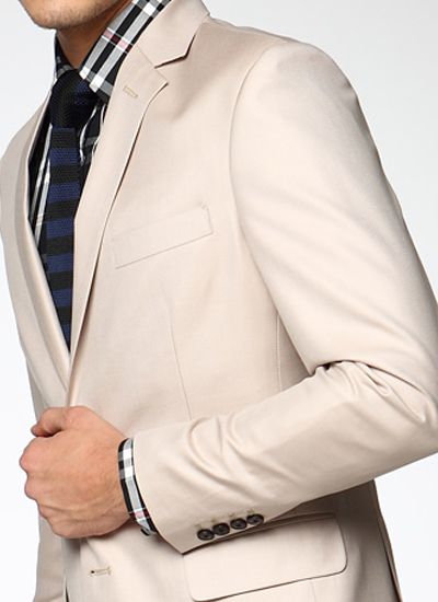 男士淺駝色西服套裝